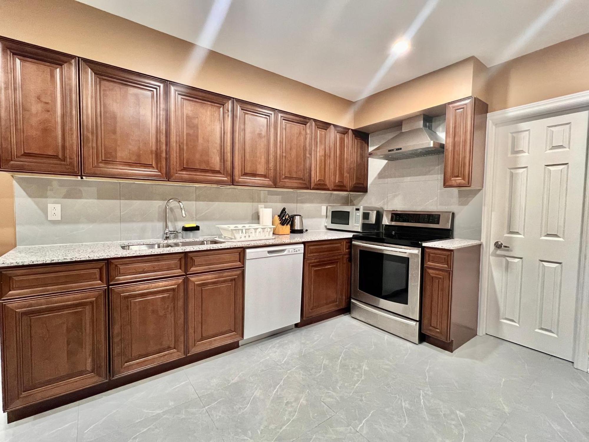 Upgraded Rooms With Bath 7-Min To Subway Near Downsview Rogers Stadium Toronto Extérieur photo